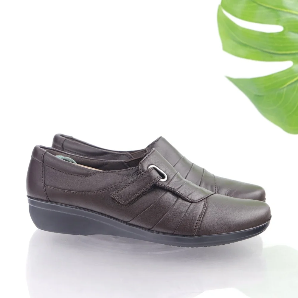 Clarks Womens Everlay Luna Loafers Size 7.5 M Brown Leather Flats Comfort Shoes‎